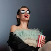 Prada Gunes Gozlugu 1