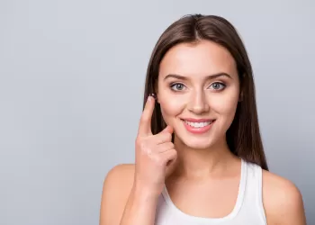 Renkli Lens Fiyatları Neye Göre Değişir?